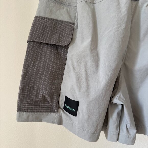 Lululemon Multi-Pocket Cargo Hiking Shorts Seal Grey Sz 6 - Picture 16 of 16